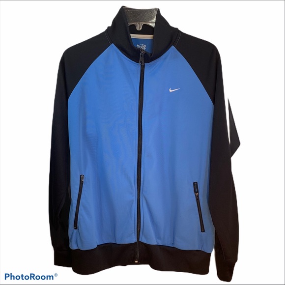 Nike full zip light weight jacket - Picture 2 of 11